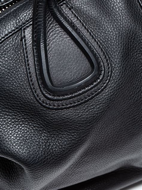 GIVENCHY Waxy Grained Calfskin Medium Nightingale Black .